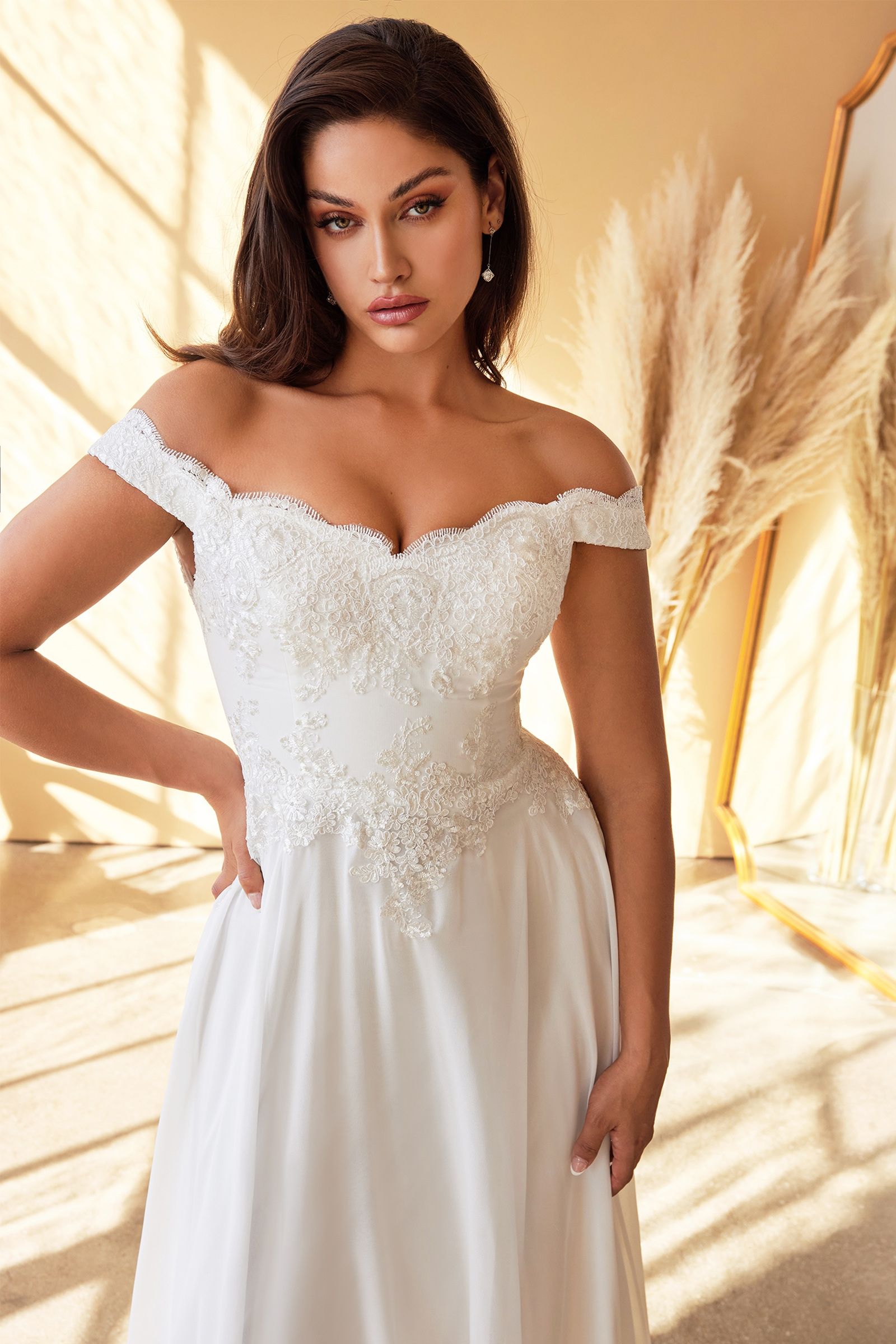 7258W Off-shoulder lace wedding dress