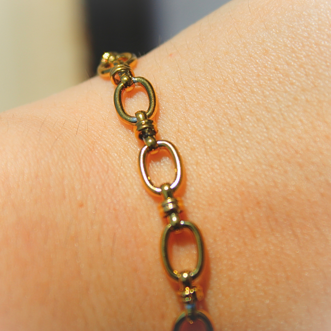 Gold chain link bracelet