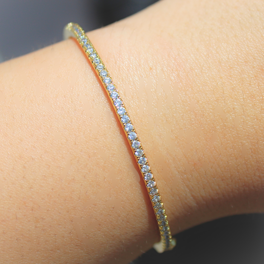 Gold diamond bangle