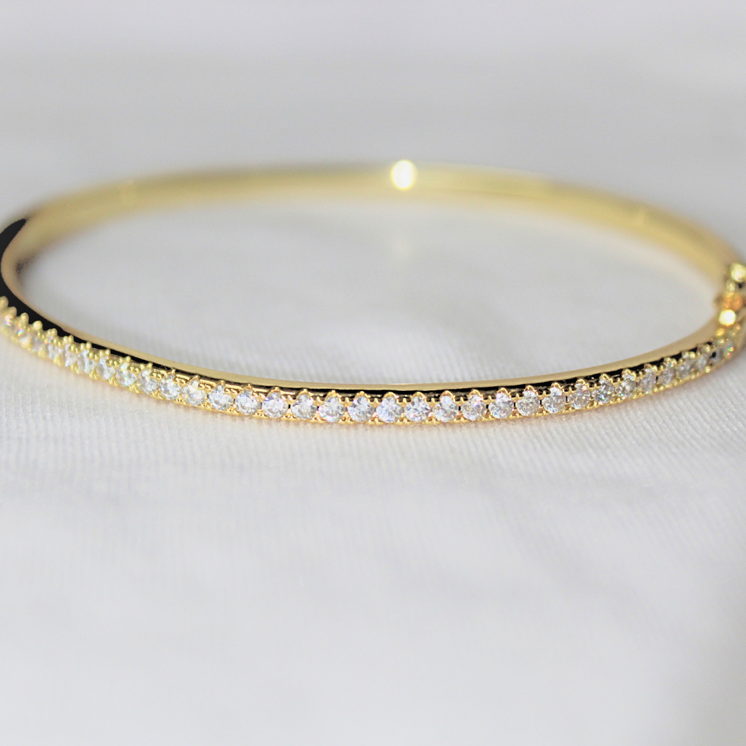 Gold diamond bangle