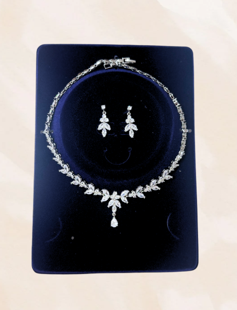 Valentina necklace set