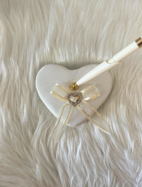 Heart shaped signature book pen