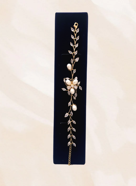 Swan bracelet