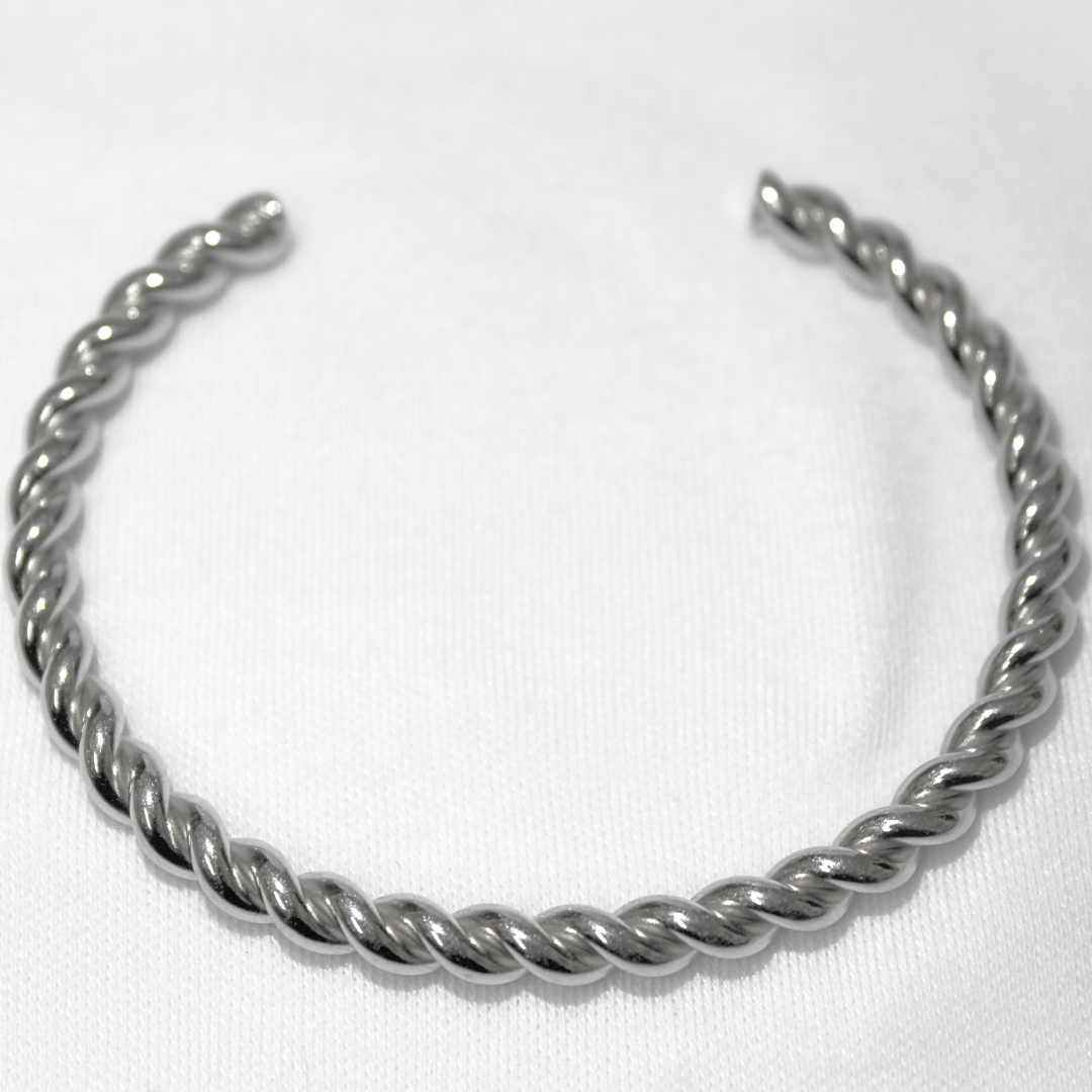 Silver twist bangle