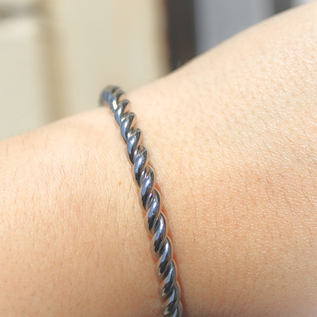 Silver twist bangle