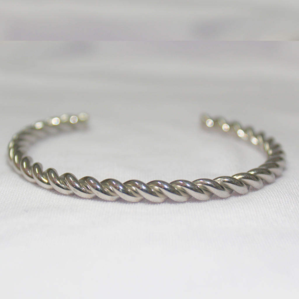 Silver twist bangle